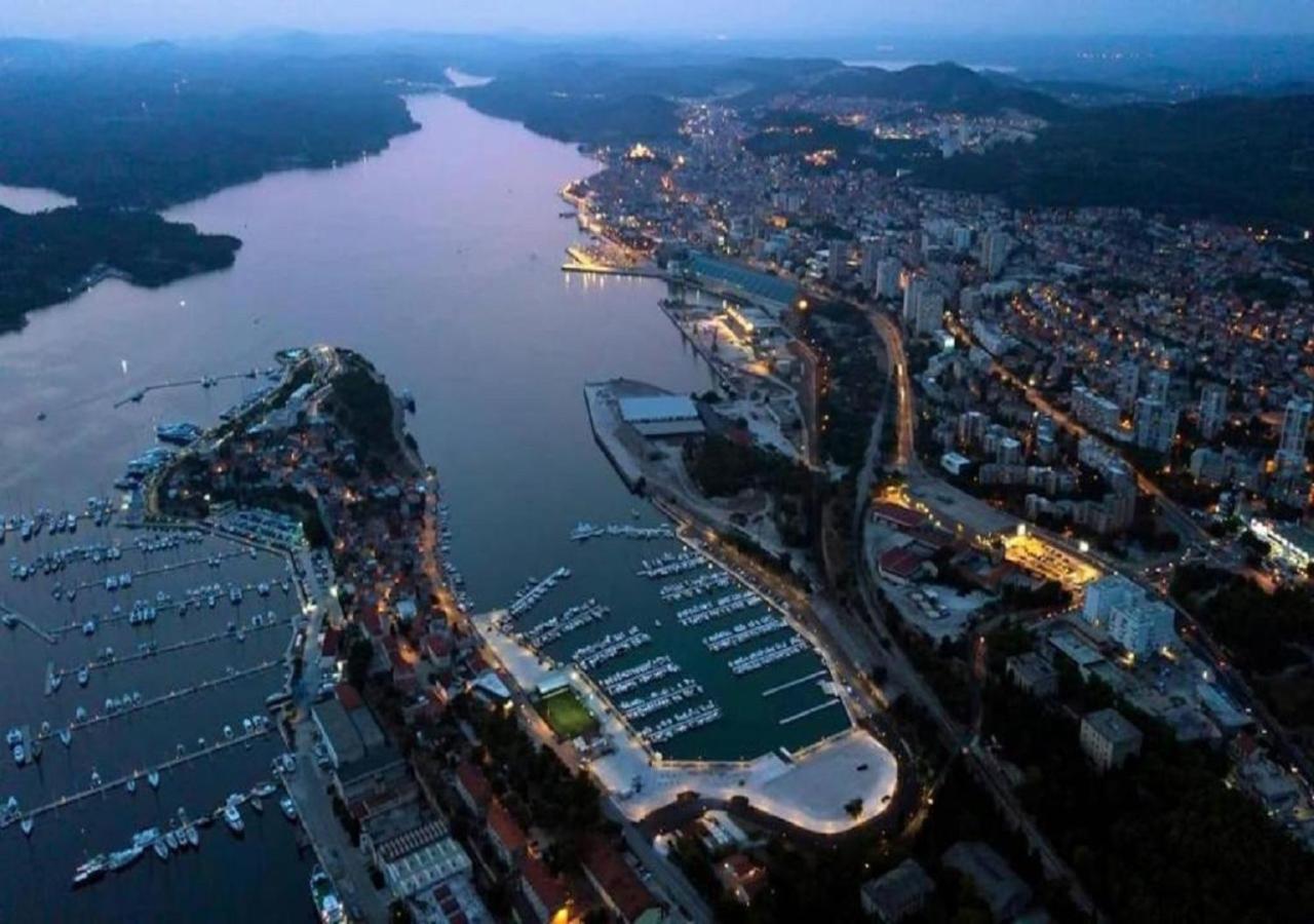Braavos Apartments Sibenik - Free Parking - Marina 100M ภายนอก รูปภาพ